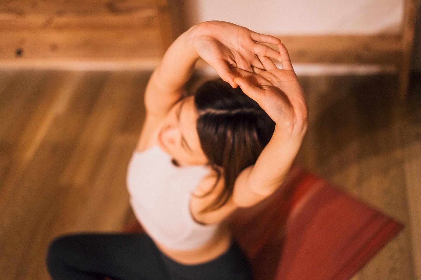 姿勢改善で美しい立ち姿 | 大阪府高槻のヨガならRe:Balance